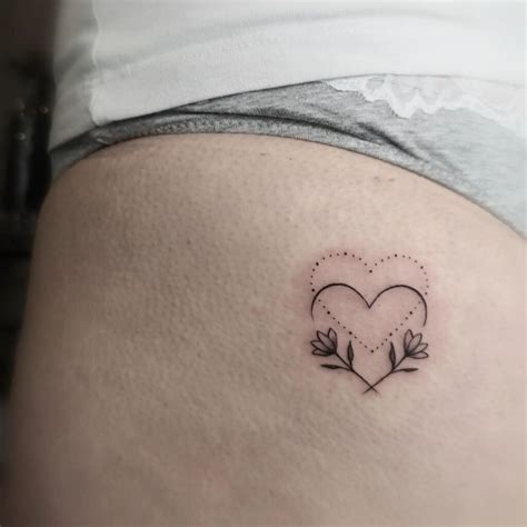 ideias de tatuagem na bunda|tattoo na bunda